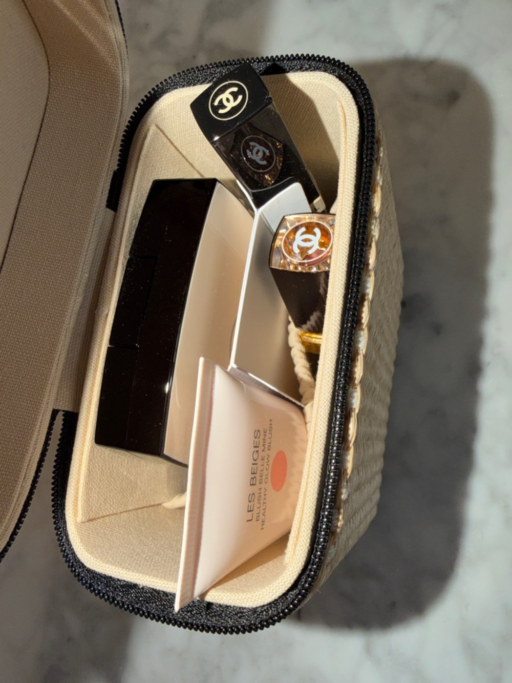NEW CHANEL LIMITED EDITION Les Beiges Lipstick & Healthy Glow Balm in Beige Nude - Picture 5 of 10